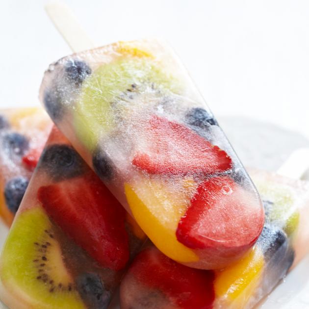 10 | Παγωτό ξυλάκι με ακτινίδιο και φράουλα