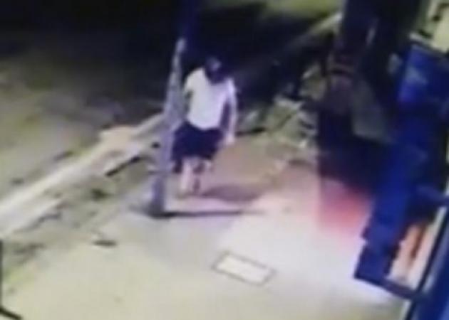 Αγρίνιο: ”Η κλοπή του αιώνα” – Χαμός στο facebook με το βίντεο ντοκουμέντο που δείχνει τον δράστη!