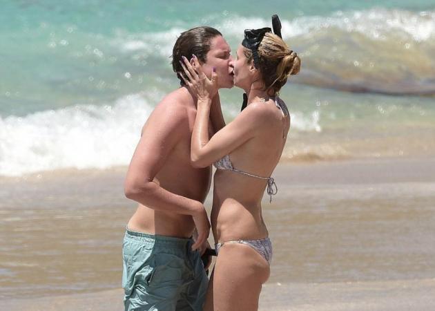 Heidi Klum: Οι αρετουσάριστες φωτογραφίες με μαγιό και τα καυτά φιλιά με τον 13 χρόνια νεότερο σύντροφό της!