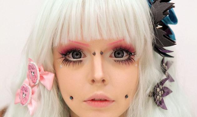 Η 20χρονη Katie μεταμορφώθηκε σε ζωντανή ιαπωνική κούκλα! Φωτογραφίες