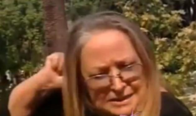 Η Μαρίζα Κωχ ξερίζωσε τα μαλλιά της για την Μέρκελ – Απίστευτο συμβάν μπροστά στην τηλεοπτική κάμερα!