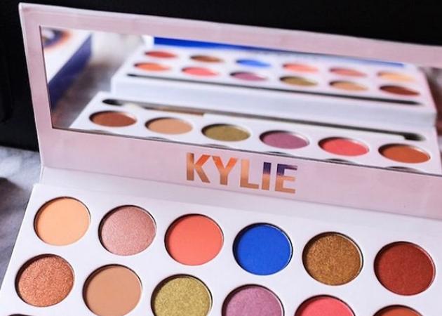 Seriously? Σε πόσο έγινε sold out η νέα παλέτα της Kylie Jenner!