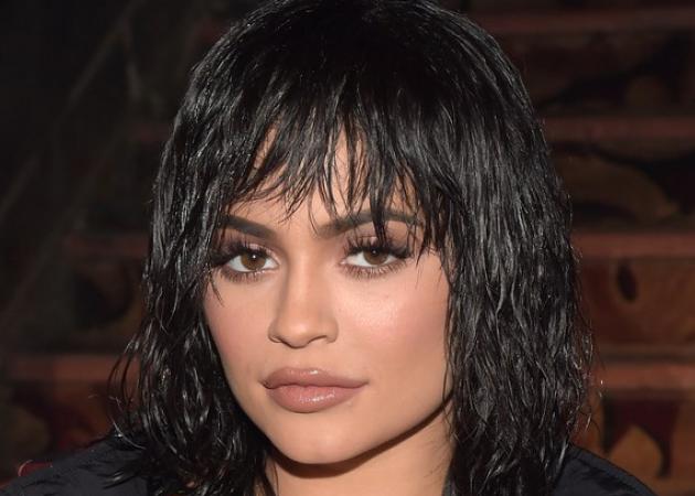 H Kylie Jenner άλλαξε τις συνθέσεις των lip kit της