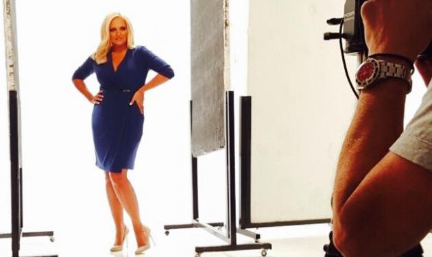 Χριστίνα Λαμπίρη: Στα backstage της νέας της φωτογράφισης για το “Ε”!