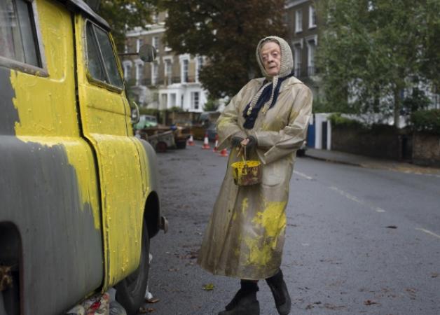 “Lady in the Van”: Δες στο TLIFE το ολοκαίνουργιο trailer της νέας ταινία της Οσκαρικής Dame Maggie Smith!
