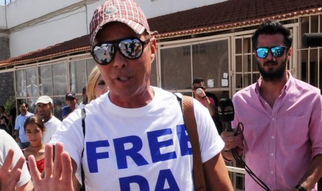 Συνελήφθη ξανά ο Λάκης Γαβαλάς για χρέη στο Δημόσιο