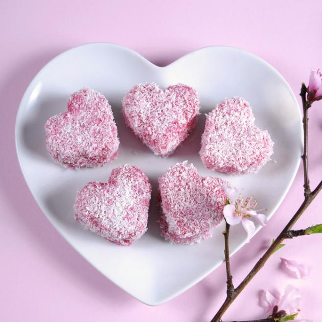 Lamingtons. Τα τετράγωνα ατομικά κεκάκια