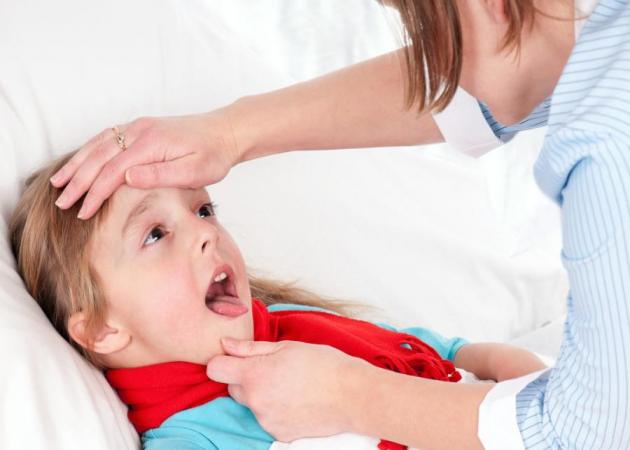 Παιδί: Το “χτύπησε” η λαρυγγίτιδα; Τι πρέπει να κάνεις!