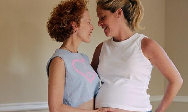 Ένα ζευγάρι γυναικών ανοίγει την πρώτη κλινική γονιμότητας μόνο για ομοφυλόφιλους!