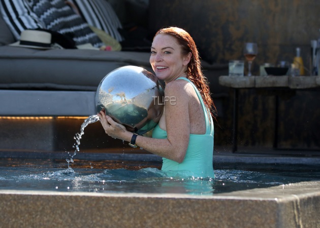 Lindsay Lohan: Προτιμά τη Μύκονο από την Ίμπιζα για το καλοκαίρι της [pics]