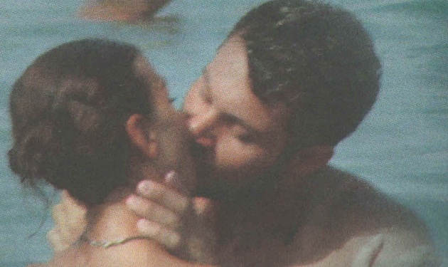Ν. Λoτσάρη: Καυτά φιλιά στην παραλία με νέο σύντροφο!