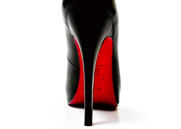 Στα μαχαίρια ο Louboutin με τον οίκο, Yves Saint Laurent.