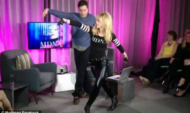 Madonna: Το ακατάλληλο video clip και τα μαθήματα χορού στο νεαρό παρουσιαστή!