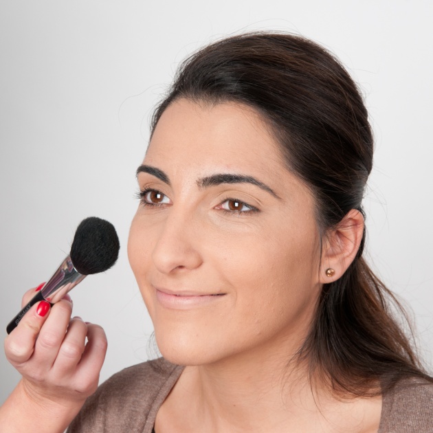 2 | Πρόταση για make up και μαλλιά