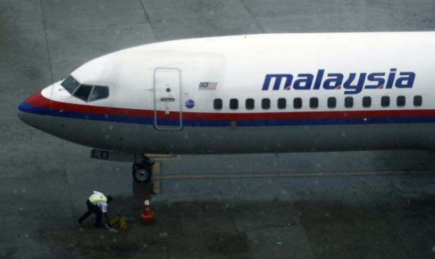 Απίστευτο! Σμήνος πουλιών έσπασε παρμπρίζ Boeing της Malaysia Airlines! Σώοι και οι 180 επιβαίνοντες