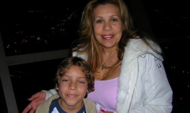 Αυτή είναι η γυναίκα και το παιδί που οδήγησαν στο διαζύγιο τον Schwarzenegger!