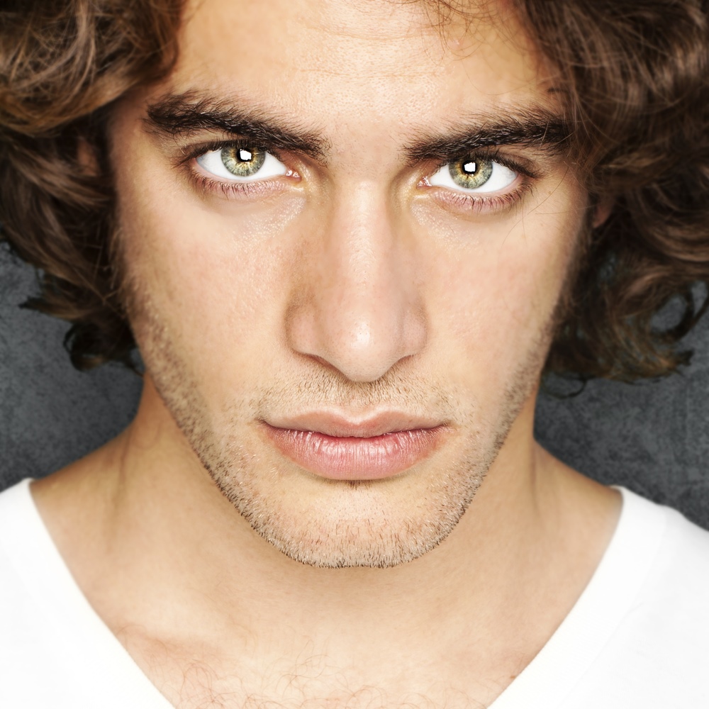 Στα μάτια…