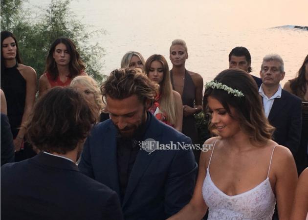 Γιάννης Μαρακάκης – Νίκη Θωμοπούλου: Φωτογραφίες μέσα από τον γάμο τους!