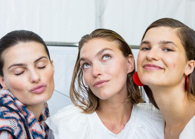 Video! Οι πιο δυνατές στιγμές του Paris Fashion Week σε λιγότερο από δύο λεπτά!