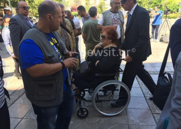 Κωνσταντίνος Μητσοτάκης: Ρίγη συγκίνησης στη Μητρόπολη – Το αντίο της Μαριέττας Γιαννάκου στον επίτιμο της ΝΔ