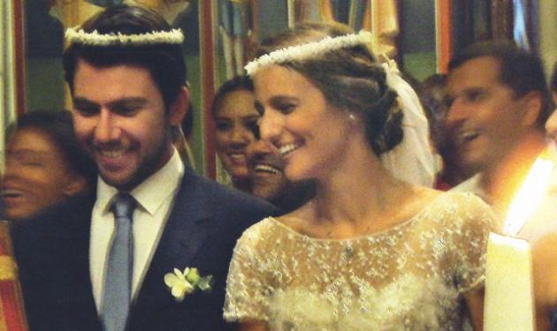 Αταλάντη Μαρτίνου – Ντίνος Κόκκαλης: Νέες φωτογραφίες του γάμου τους στις Σπέτσες!