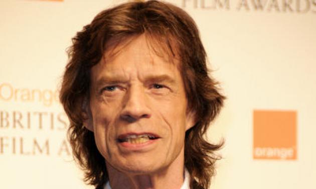 Ο Μick Jagger στη Σαντορίνη;