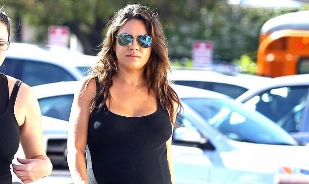 Mila Kunis: Δες την άψογη σιλουέτα της, δυο μήνες μετά την γέννηση της κόρης της!
