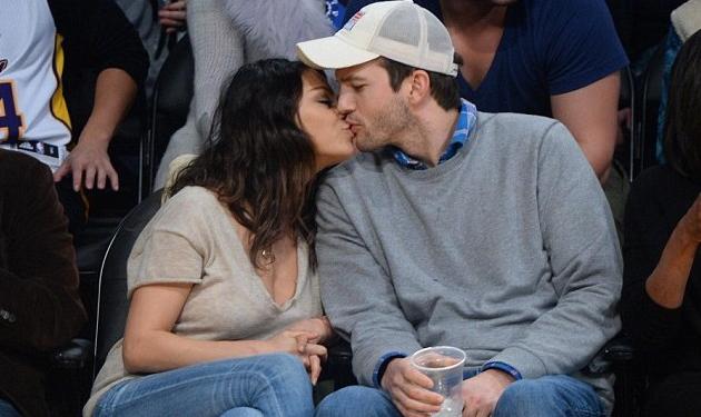 Mila Kunis – Ashton Kutcher: Άφησαν το μωρό σπίτι και πήγαν σε αγώνα μπάσκετ