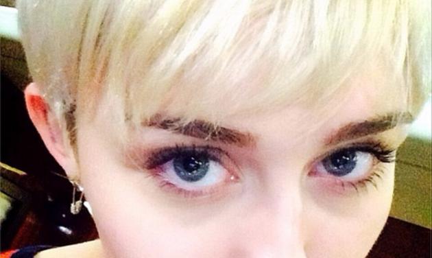 Miley Cyrus: Το αναπάντεχο τατουάζ στο εσωτερικών των χειλιών και η νέα πρόκληση για χρήση ναρκωτικών