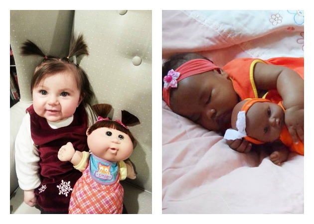 Η ομοιότητα που έχουν αυτά τα μωρά με τις κούκλες τους είναι εκπληκτική! Και αστεία!