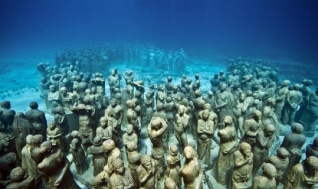 Εντυπωσιακές εικόνες! Το μεγαλύτερο μουσείο κάτω από τη θάλασσα στο Μεξικό