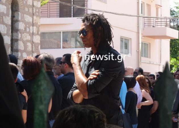 “Είναι τρομερός ο πόνος”! Ο Μπατίστα στην κηδεία του Μάριου [pic, vid]