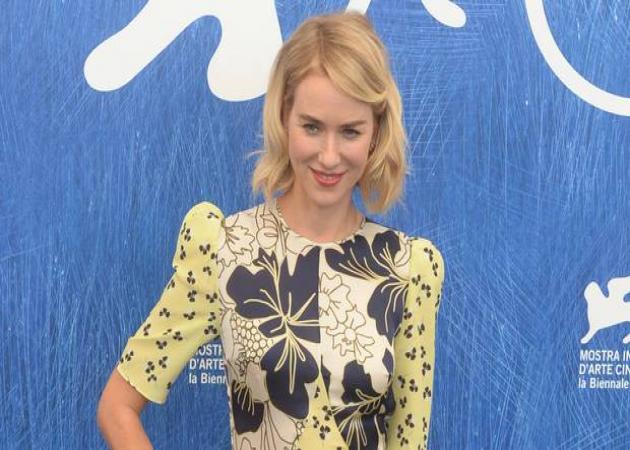 Η Naomi Watts λανσάρει την πρώτη συλλογή μόδας της!