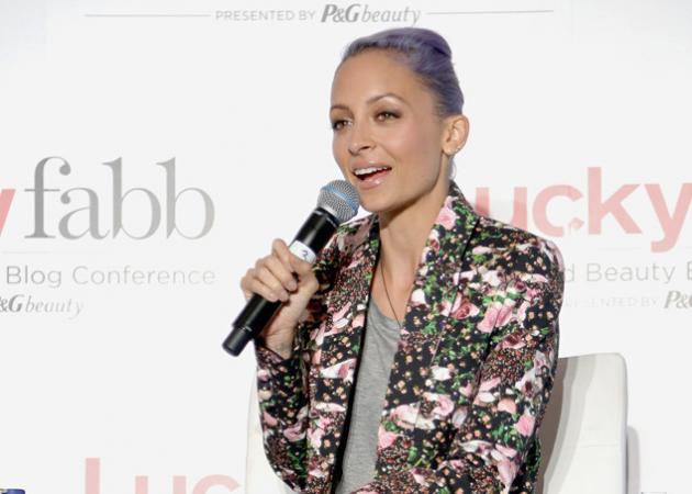 Nicole Richie: “Έβαψα τα μαλλιά μου μοβ γιατί…”