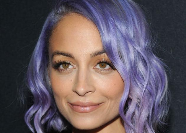 Η Nicole Richie έκανε τα μαλλιά της ακόμη πιο μοβ (και είναι φανταστικά)!