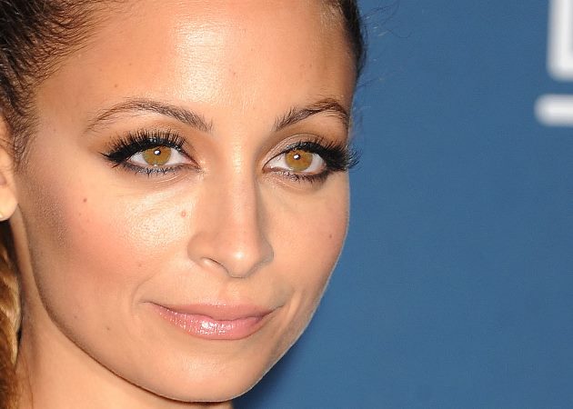 Η Nicole Richie κρύβει το τέλειο χτένισμα!