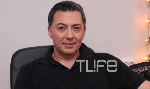 Ο Ν. Μακρόπουλος στα καλύτερά του! Το TLIFE “τρύπωσε” στο καμαρίνι του