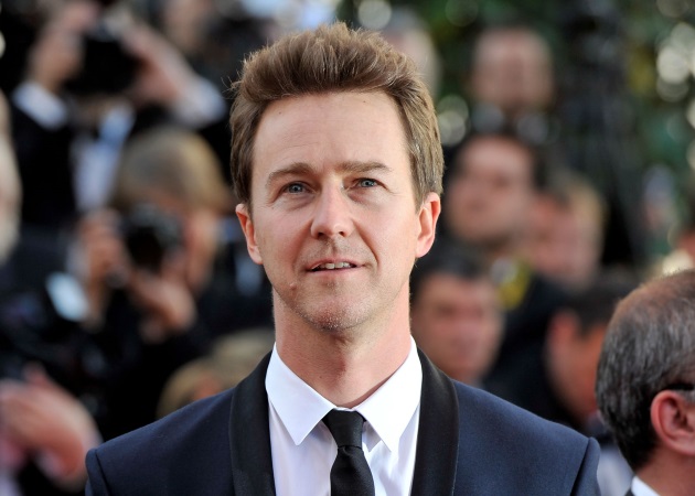 Edward Norton: Το ολοκαίνουριο υπερπολυτελές σπίτι του δεν μοιάζει με τίποτα άλλο που έχεις δει