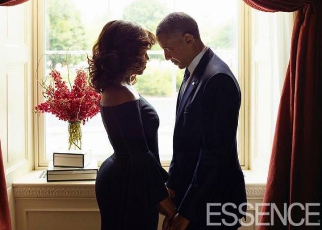 Μπαράκ και Μισέλ Ομπάμα: Η τρυφερή φωτογραφία και οι καμπύλες της Πρώτης Κυρίας που έγιναν viral