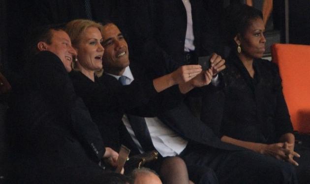 Γελάκια, φλερτ και… selfie στην κηδεία του Μαντέλα!