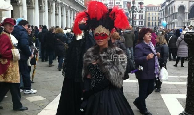 Ποια γνωστή Ελληνίδα μοντέλο πήγε στο Καρναβάλι της Βενετίας;