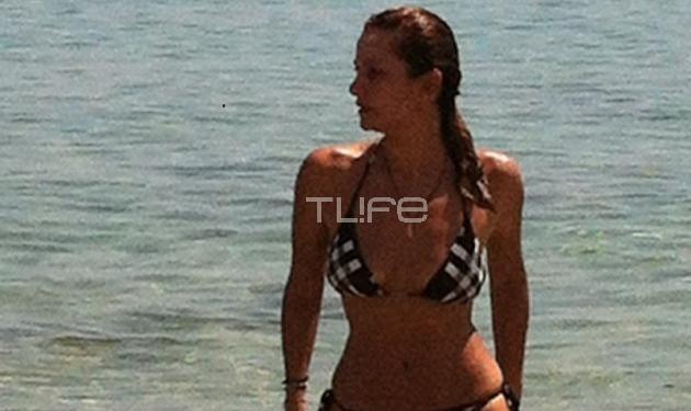 To TLIFE πέτυχε την Δ. Ολυμπίου στις καλοκαιρινές διακοπές της! Φωτογραφίες