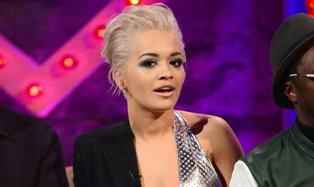 Rita Ora: δες το… σέξι ατύχημά της on air!