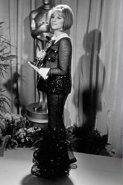 17 | oscars-red-carpet-barbra-streisand-1969