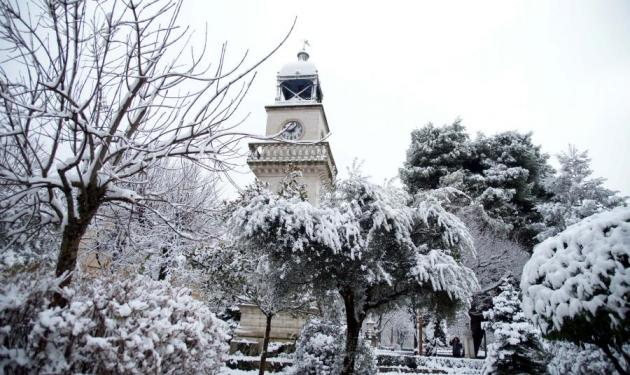 Παγετός σε όλη τη χώρα – Προβλήματα στις μετακινήσεις