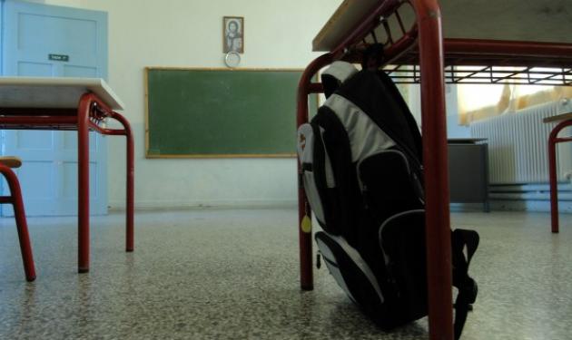 Κρήτη: Έδιωξαν το παιδί τους λόγω κρίσης – Μια αιμορραγία αποκάλυψε στο σχολείο το δράμα του μαθητή!