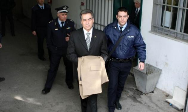 Παπαγεωργόπουλος μέσα από τη φυλακή: Έβαλα το καλό κοστούμι να ακούσω «αθώος» κι άκουσα «ισόβια»