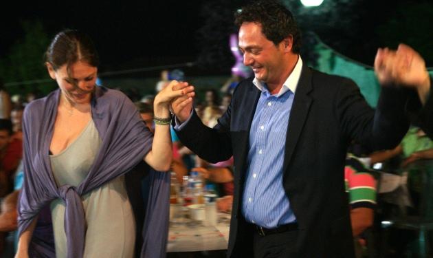 Θ. Παπαθωμά: Ξέφρενο γλέντι και χορός σε πανηγύρι στην Ηγουμενίτσα! Φωτογραφίες