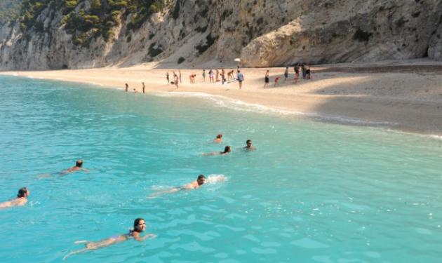 Τρεις ελληνικές παραλίες ανάμεσα στις πιο όμορφες της Μεσογείου για την Daily Mail!
