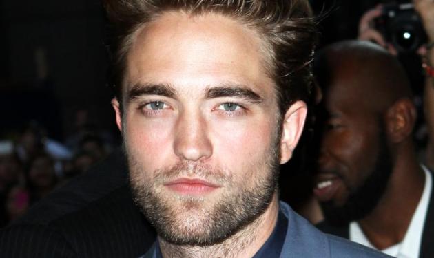 R. Pattinson: Η πρώτη δημόσια έξοδος μετά το σκάνδαλο! Δες τι δήλωσε για το χωρισμό του